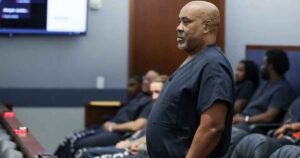 Assassino de 2Pac é condenado a 40 anos de prisão 2 Duane Davis foi considerado culpado pelo assassinato do rapper Tupac Shakur em 1996 (Billboard/Ethan Miller/Getty Images)