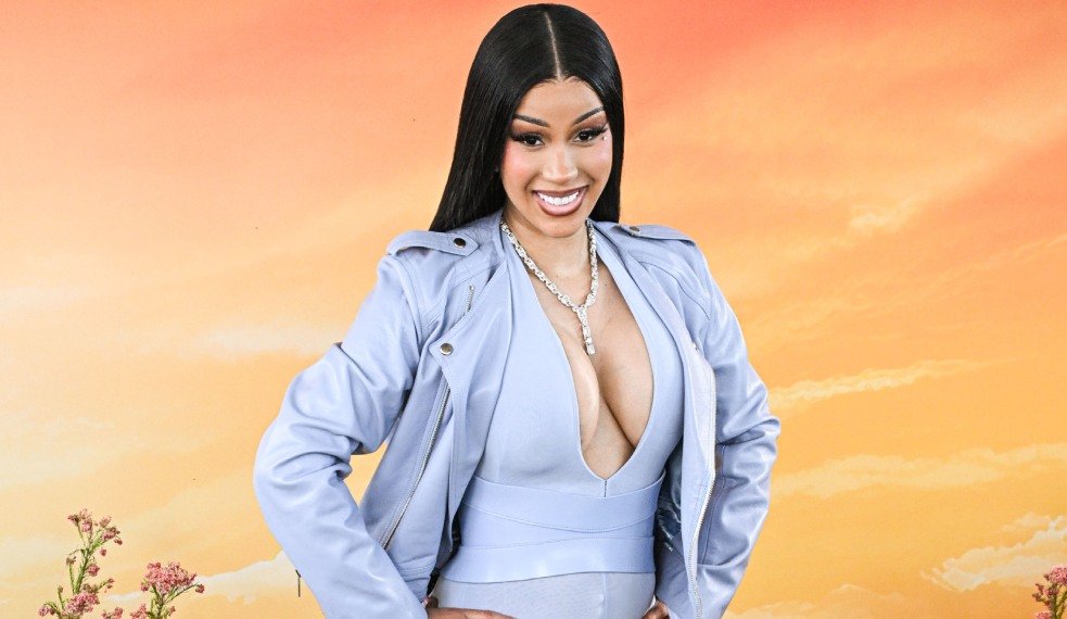 Cardi B arrasa no Tiny Desk com 'Bodak Yellow', 'Up' e brincadeiras com público 2 Cardi B se destaca entre as rappers do ano