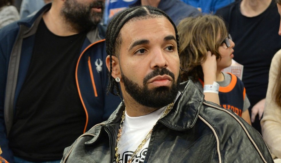 Drake adere ao boicote ao Grammy 2027 após BTS e Stray Kids 2 Drake