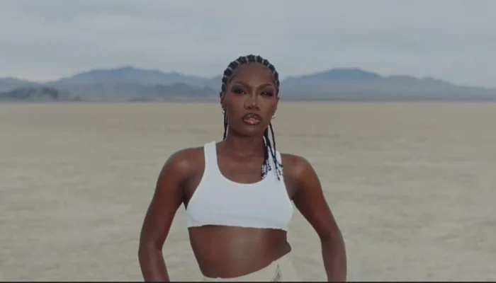 doechii-no-clipe-de-catwoman-reproducao_youtube